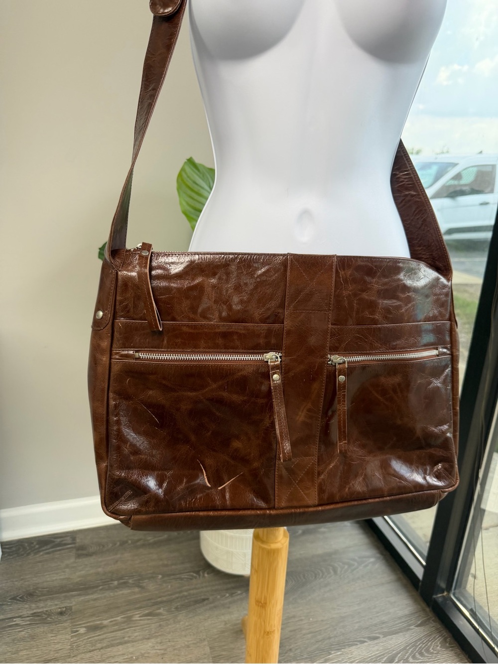 Vintage Latico Brown Leather Satchel Crossbody Bag - Picture 2 of 16